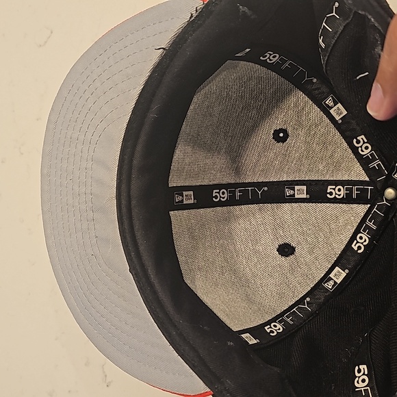 New Era Yankee Fitted Hat - Picture 3 of 5